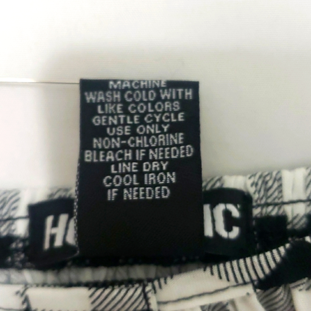 Hot Topic Black and White Buffalo Check Size S - Picture 7 of 7
